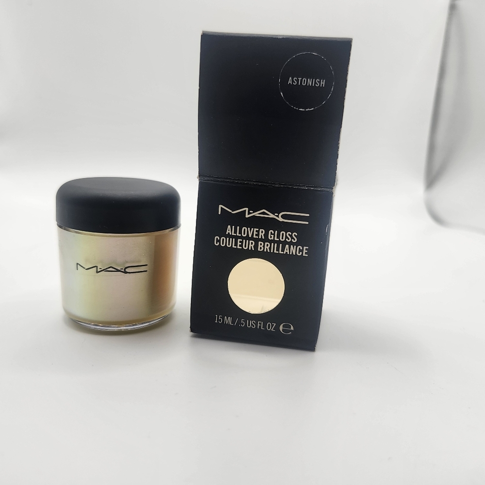 MAC Cosmetics Allover Gloss in Astonish